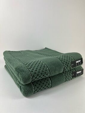 DKNY Sage Green Textured Cotton Bath Towels - Set of 2 NEW